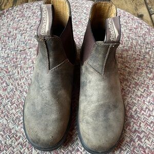 Brown Blundstone
